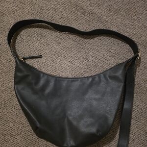 Universal Thread Classic Black Hobo Bag